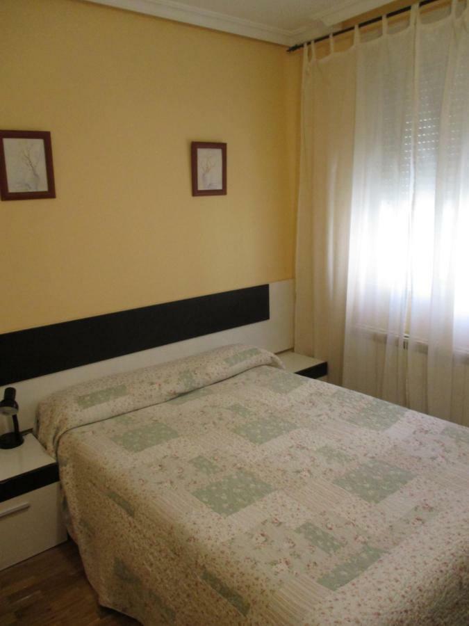 Hostal Becares パレンシア エクステリア 写真
