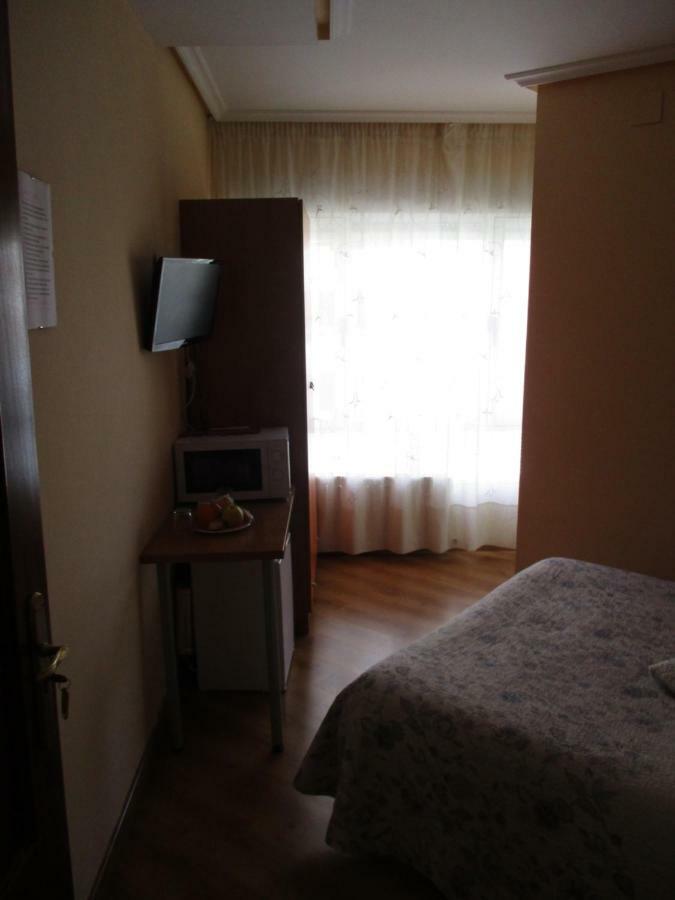 Hostal Becares パレンシア エクステリア 写真